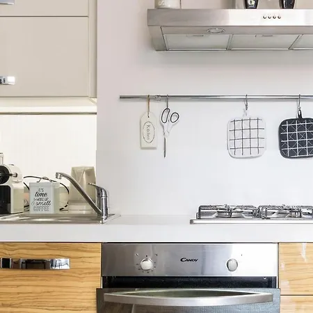 Luxury Modern One Bedroom In Great Location Apartment Milan